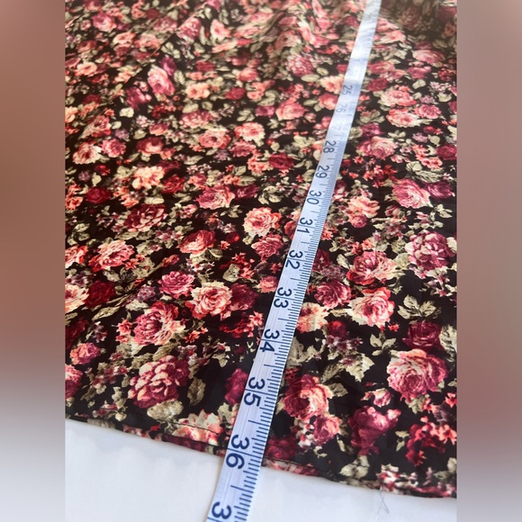 H&M Black Floral V-Neck Dress Size 10 - Picture 9 of 11